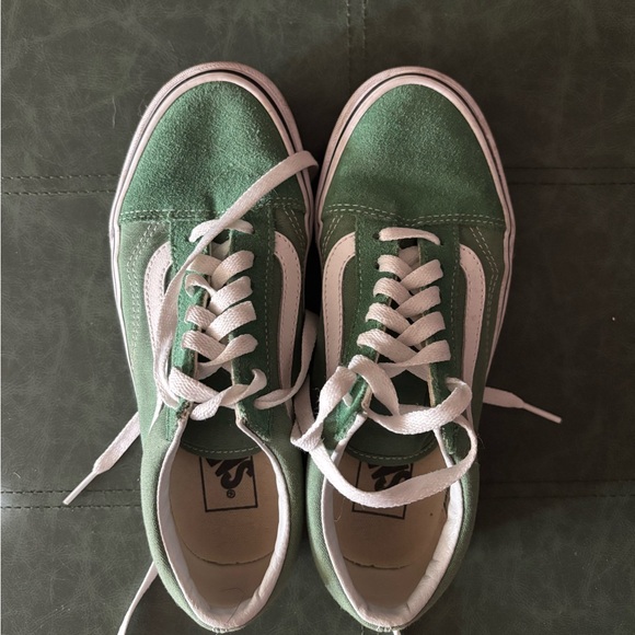 Kelly Green Vans - Picture 1 of 4